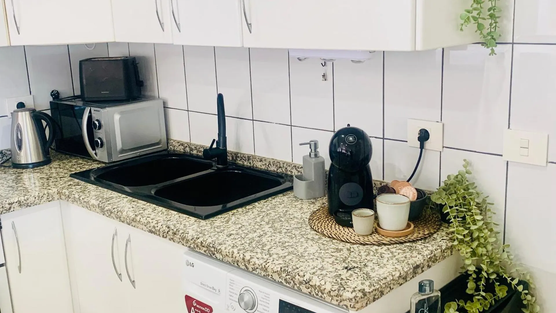 Large Terrace Jardin Apartment Puerto de Santiago